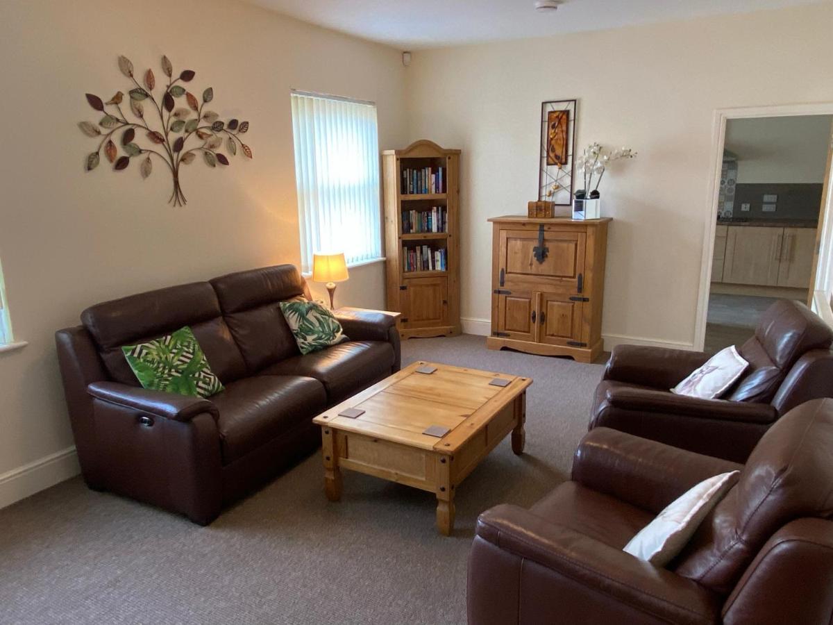 The Shelbourne Apartment Southport Bagian luar foto