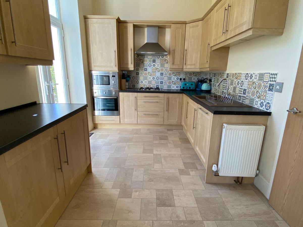 The Shelbourne Apartment Southport Bagian luar foto
