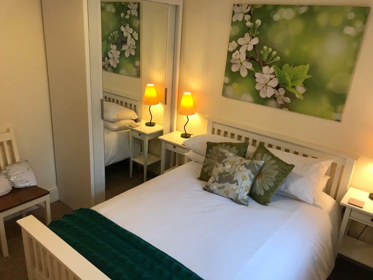 The Shelbourne Apartment Southport Bagian luar foto